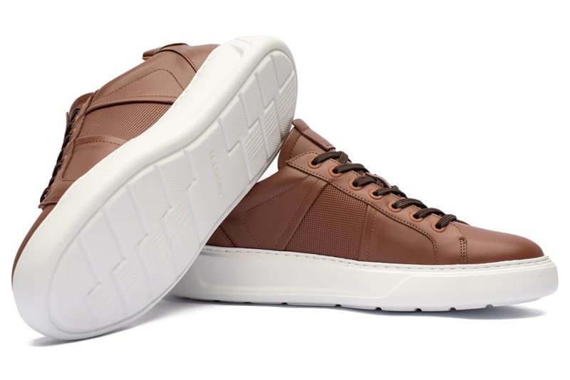 Brown natural leather sneakers