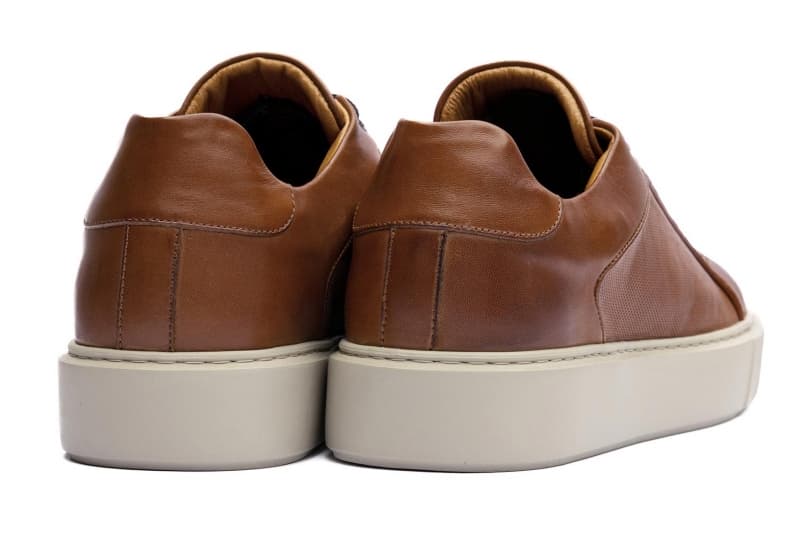 Brown natural leather sneakers